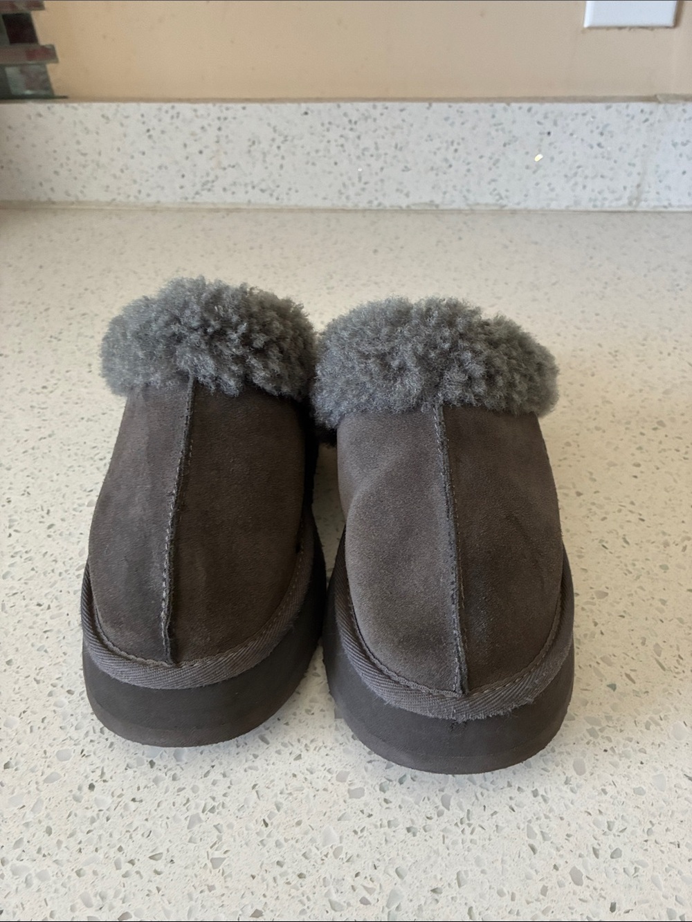 UGG Slippers - Picture 2 of 8